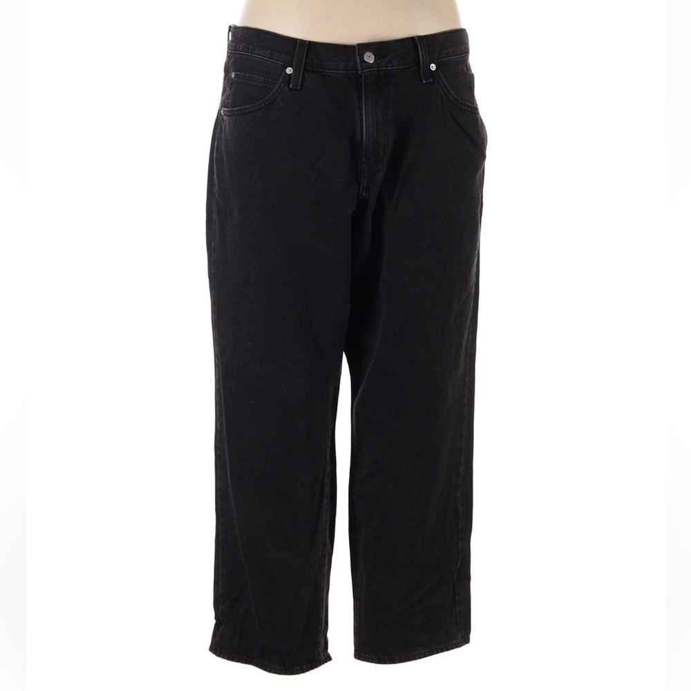 Women’s Black Levi Jeans